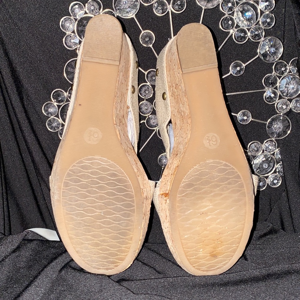 Merona Gold Wedges - Picture 4 of 5